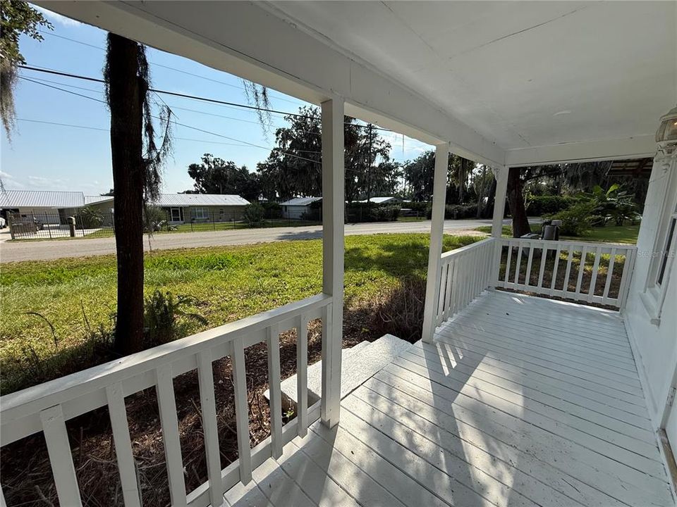 For Sale: $135,000 (2 beds, 1 baths, 680 Square Feet)