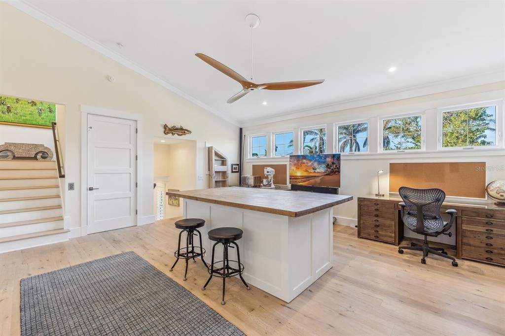 待售: $5,995,000 (5 贝兹, 5 浴室, 5036 平方英尺)