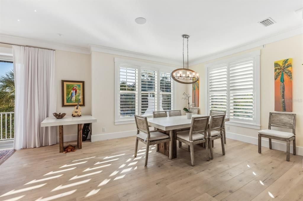 待售: $5,995,000 (5 贝兹, 5 浴室, 5036 平方英尺)