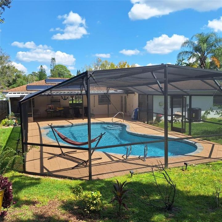 Activo con contrato: $2,500 (3 camas, 2 baños, 1558 Pies cuadrados)