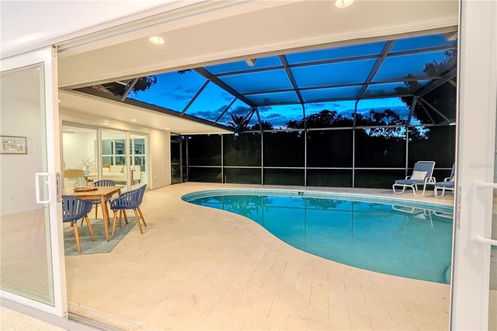 Active With Contract: $875,000 (4 beds, 3 baths, 2767 Square Feet)