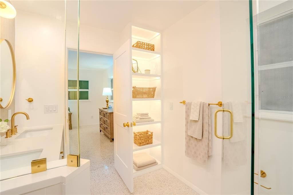 Active With Contract: $875,000 (4 beds, 3 baths, 2767 Square Feet)