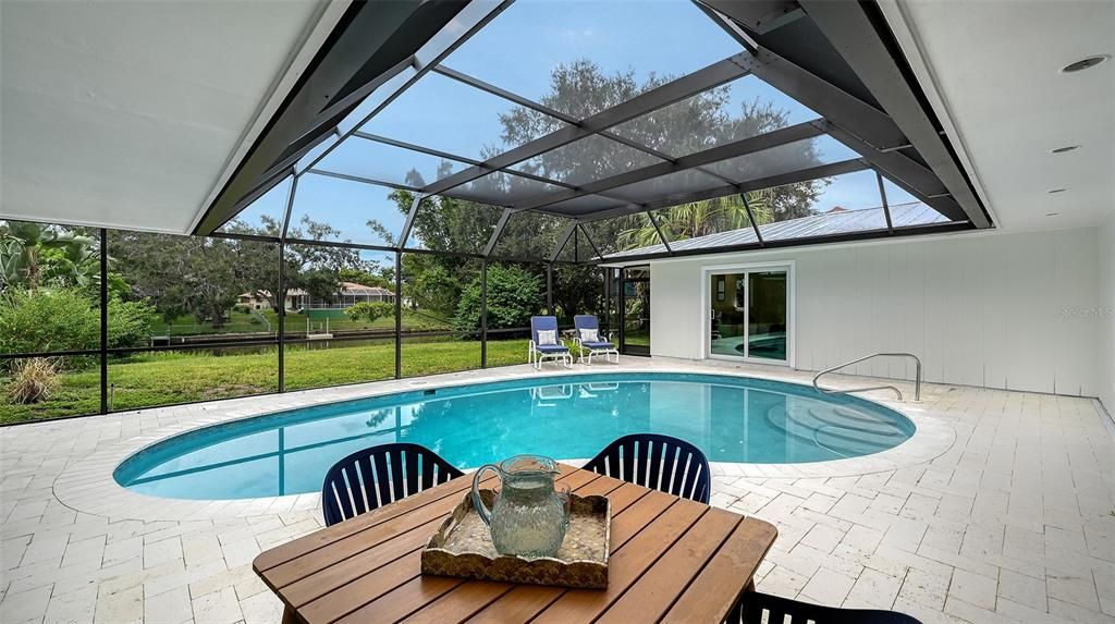 Active With Contract: $875,000 (4 beds, 3 baths, 2767 Square Feet)