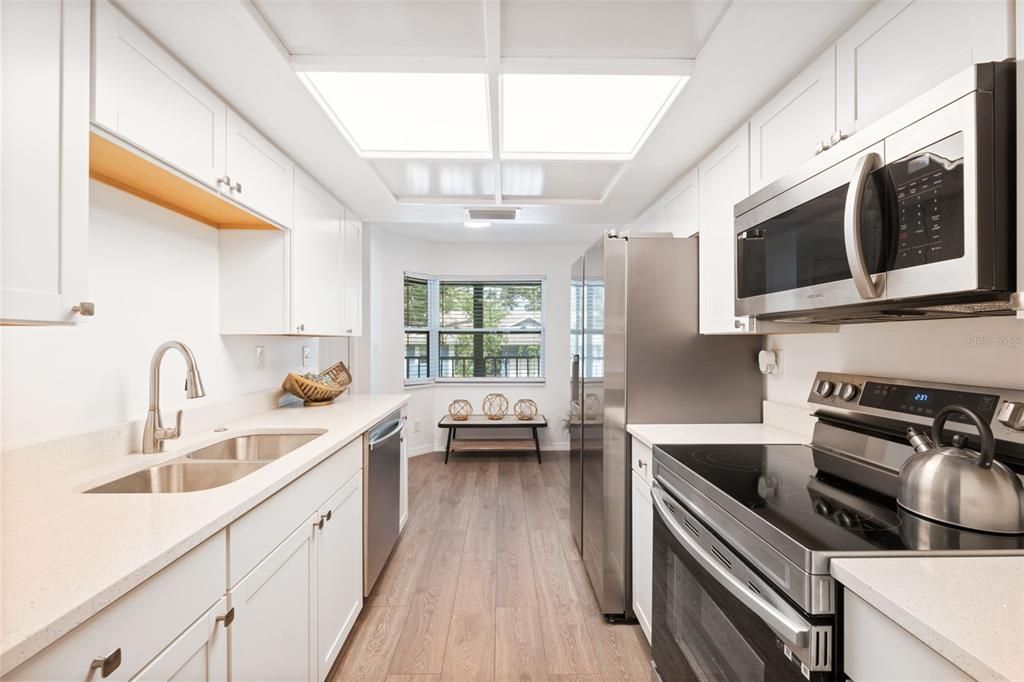 Active With Contract: $639,900 (5 beds, 4 baths, 2573 Square Feet)