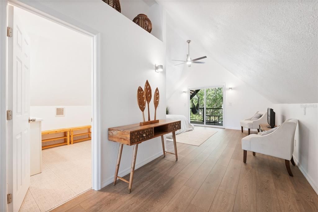 Active With Contract: $639,900 (5 beds, 4 baths, 2573 Square Feet)