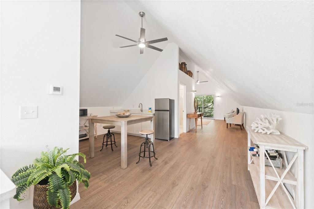 Active With Contract: $639,900 (5 beds, 4 baths, 2573 Square Feet)