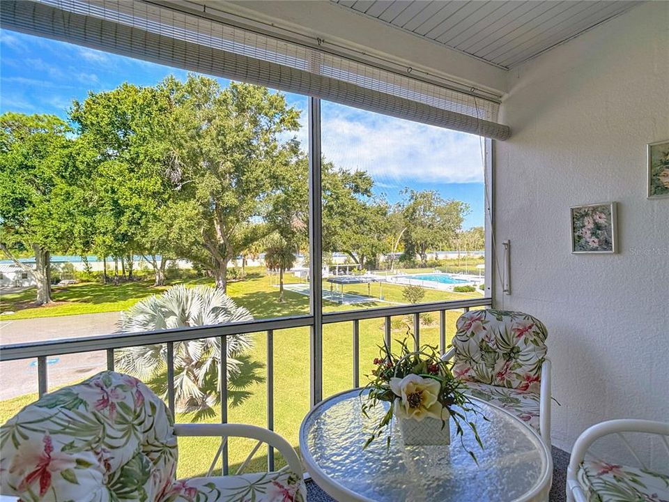 Под контрактом: $134,900 (2 спален, 2 ванн, 897 Квадратных фут)