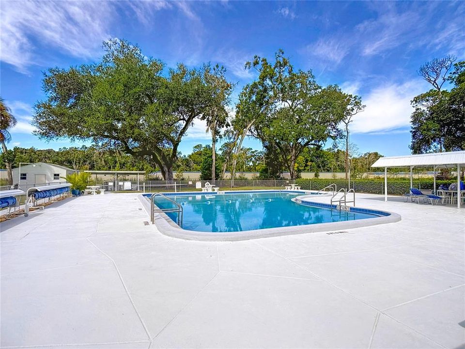 Под контрактом: $134,900 (2 спален, 2 ванн, 897 Квадратных фут)