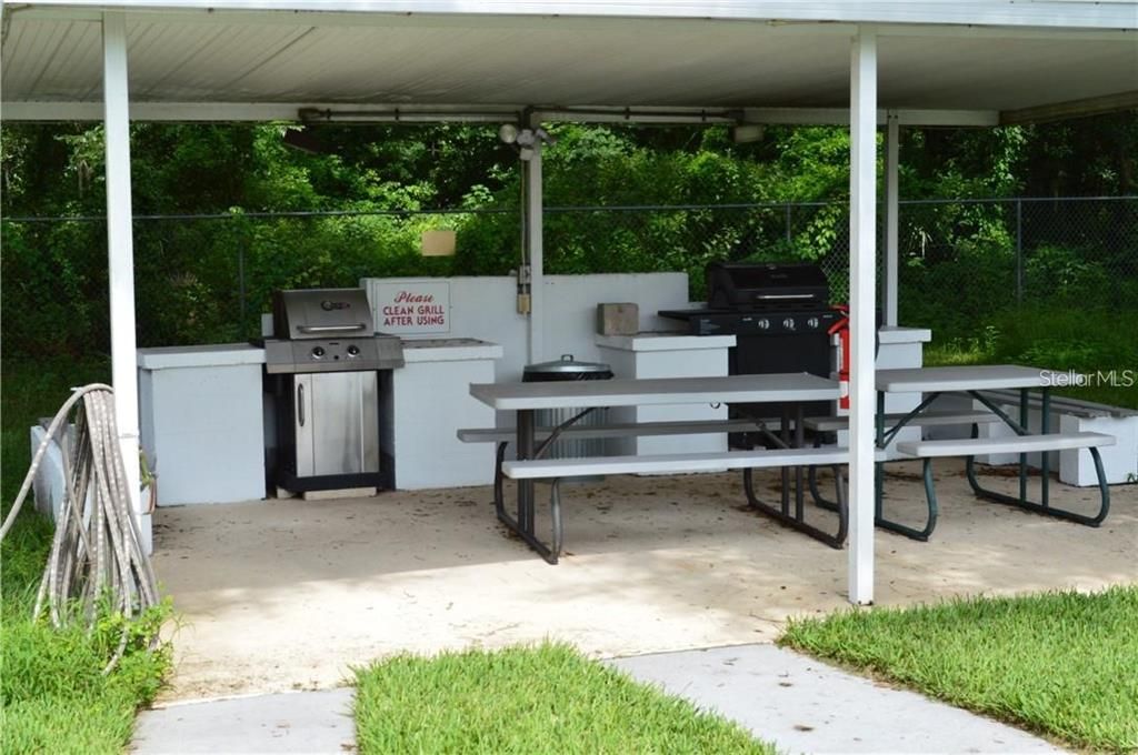 Под контрактом: $134,900 (2 спален, 2 ванн, 897 Квадратных фут)