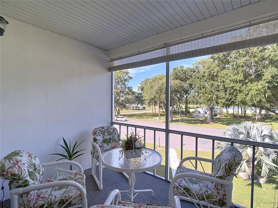 Под контрактом: $134,900 (2 спален, 2 ванн, 897 Квадратных фут)