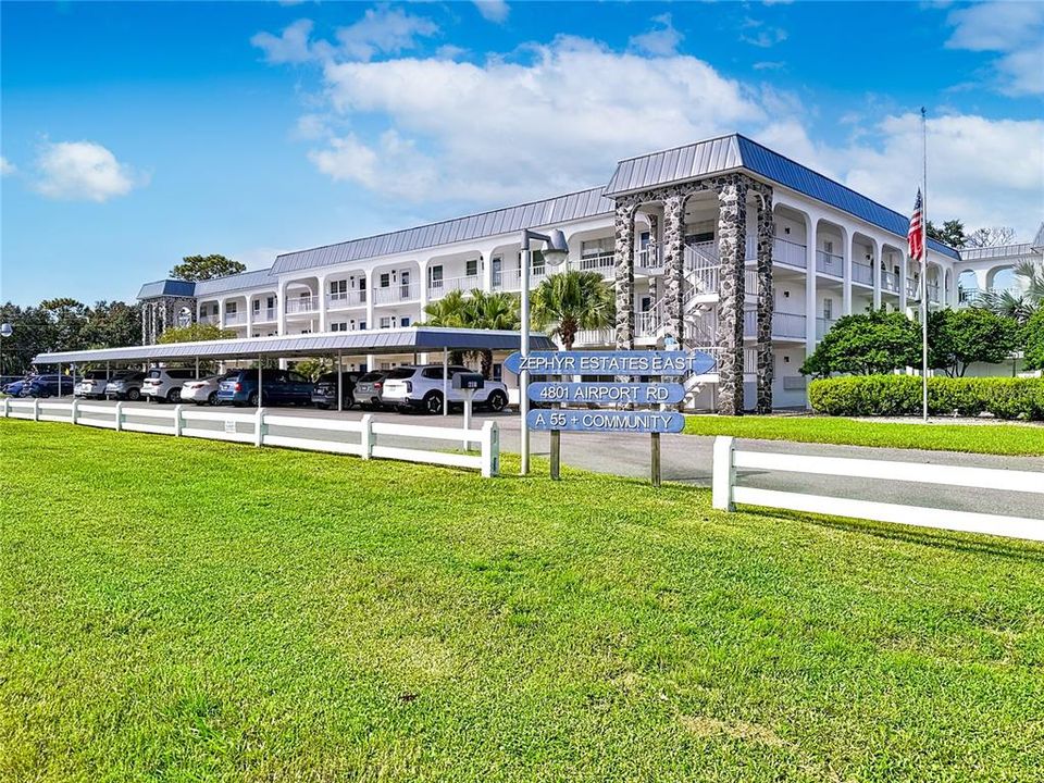 Под контрактом: $134,900 (2 спален, 2 ванн, 897 Квадратных фут)