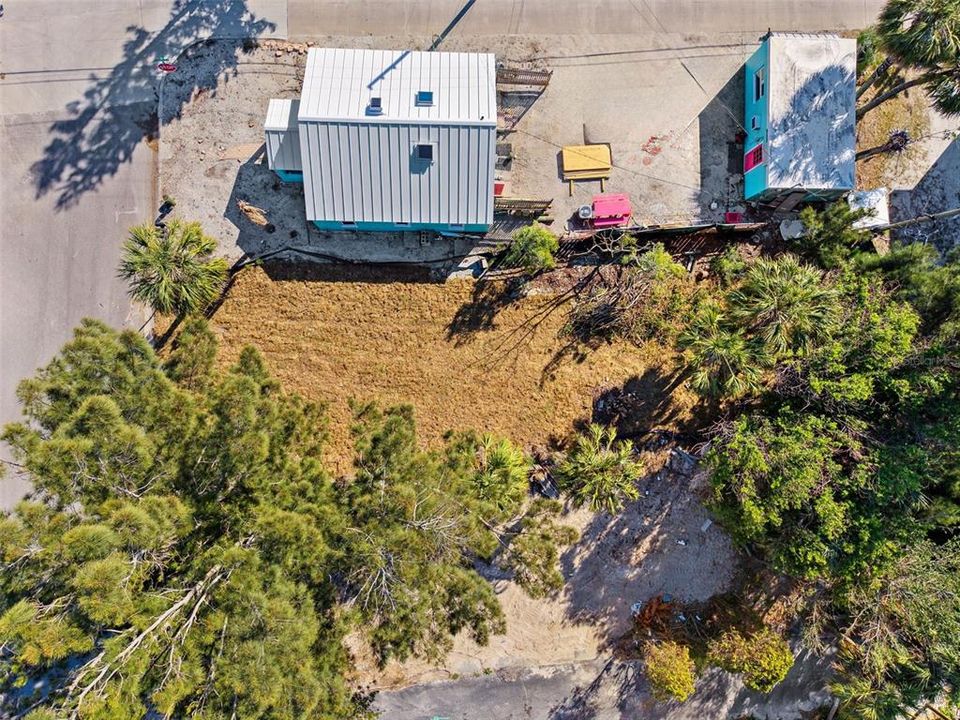 待售: $425,000 (0.09 acres)