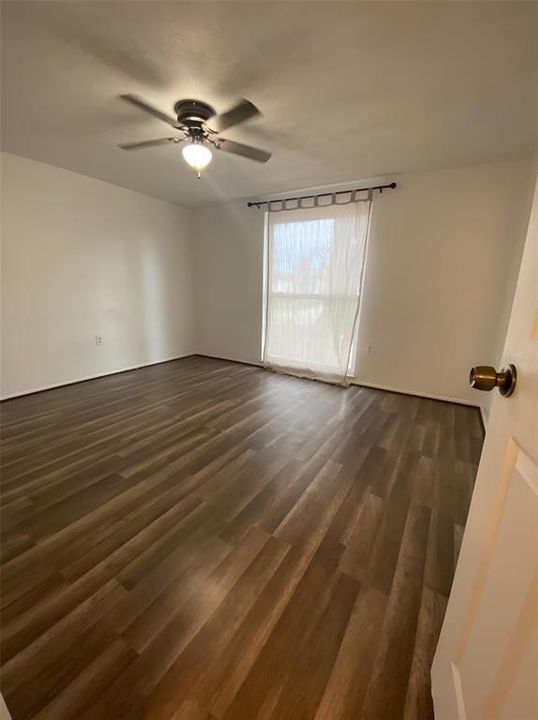 For Sale: $264,000 (3 beds, 2 baths, 1457 Square Feet)