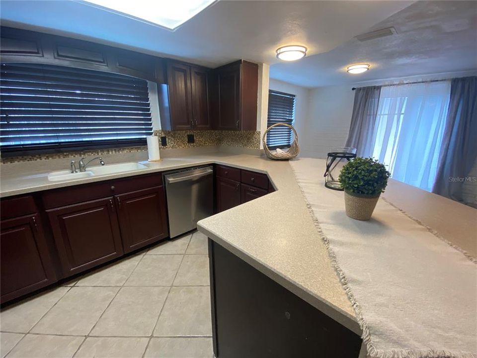 For Sale: $264,000 (3 beds, 2 baths, 1457 Square Feet)