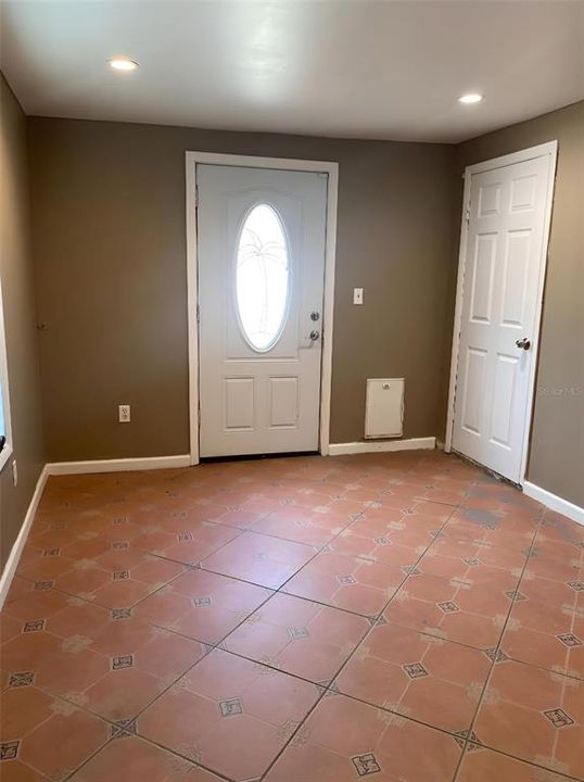 For Sale: $264,000 (3 beds, 2 baths, 1457 Square Feet)