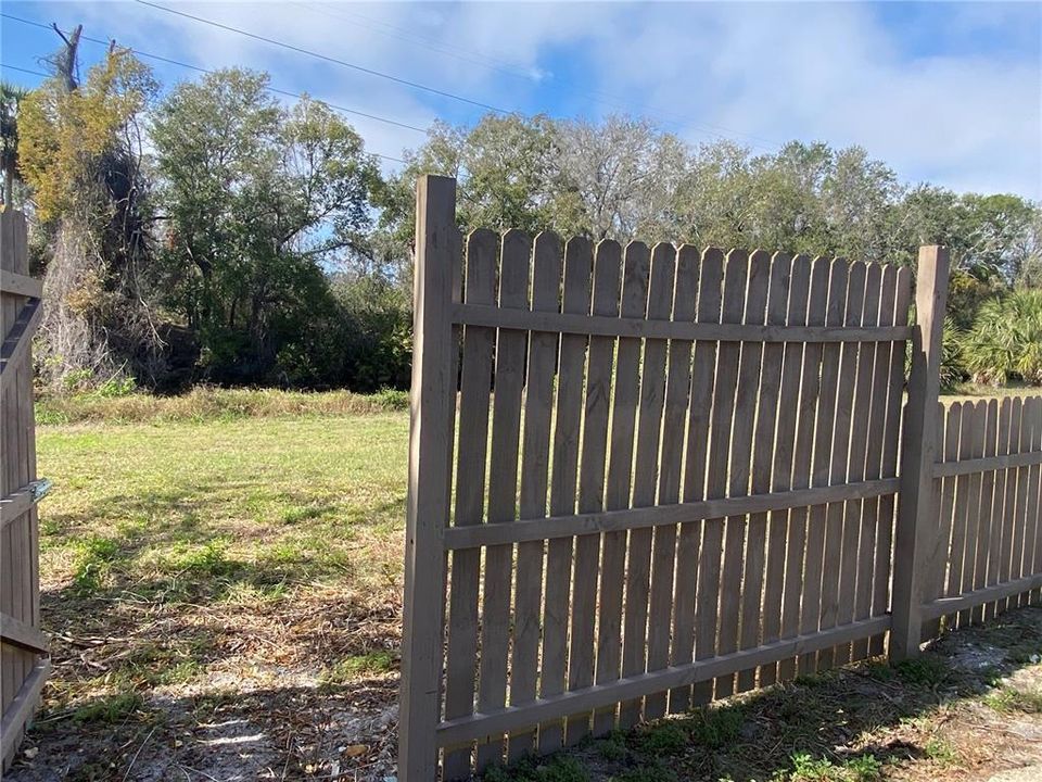 For Sale: $264,000 (3 beds, 2 baths, 1457 Square Feet)