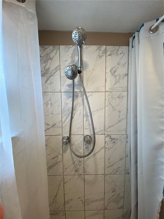 For Sale: $264,000 (3 beds, 2 baths, 1457 Square Feet)