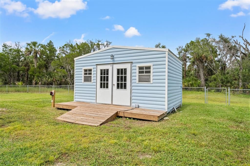 En Venta: $254,900 (4 camas, 2 baños, 1435 Pies cuadrados)