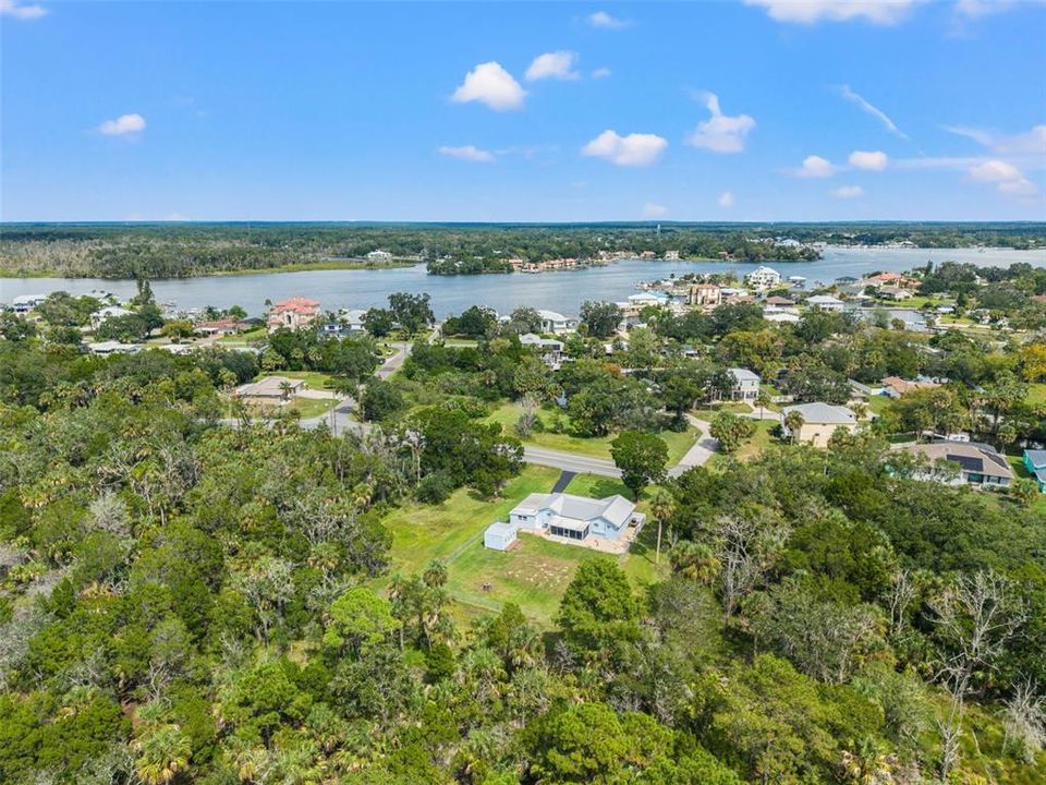 En Venta: $254,900 (4 camas, 2 baños, 1435 Pies cuadrados)