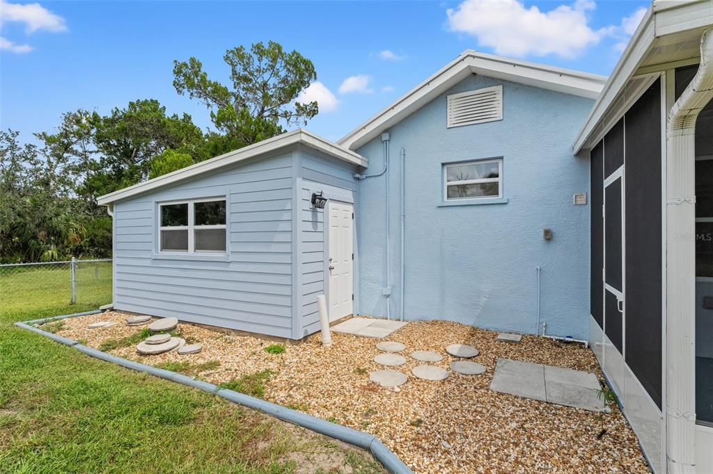 En Venta: $254,900 (4 camas, 2 baños, 1435 Pies cuadrados)