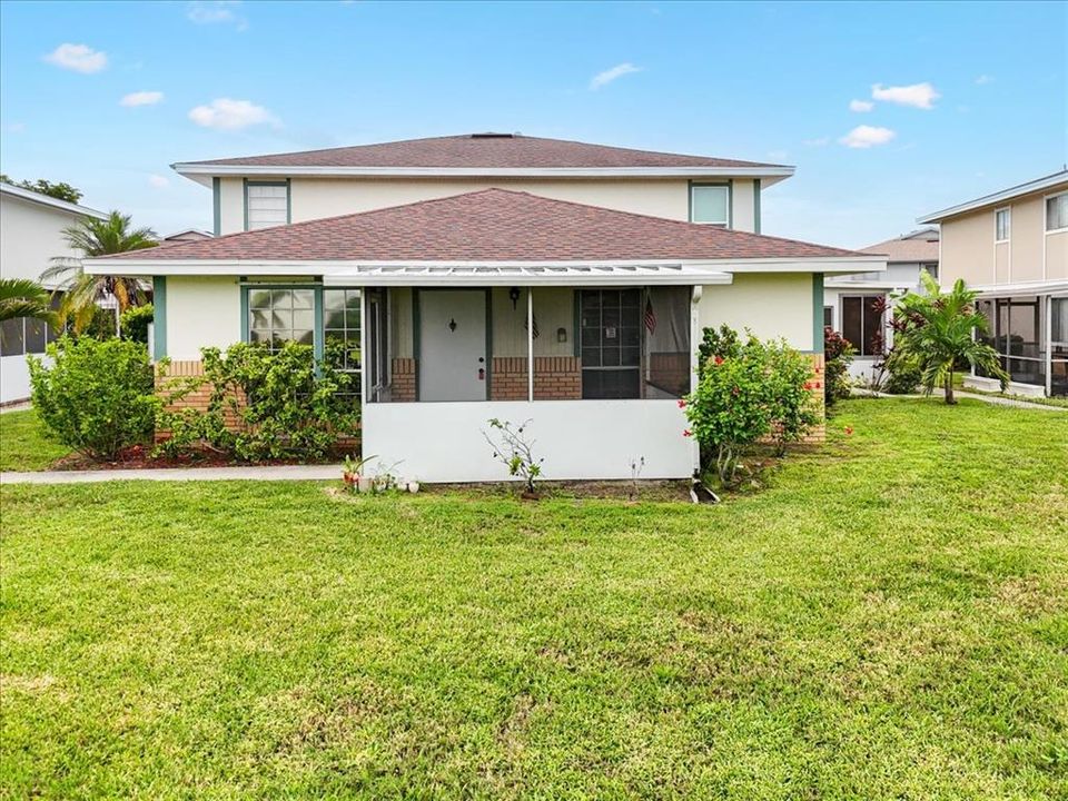 待售: $155,000 (2 贝兹, 1 浴室, 760 平方英尺)