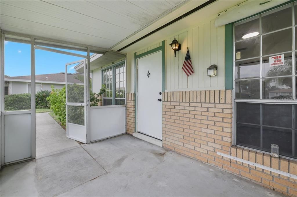 待售: $155,000 (2 贝兹, 1 浴室, 760 平方英尺)