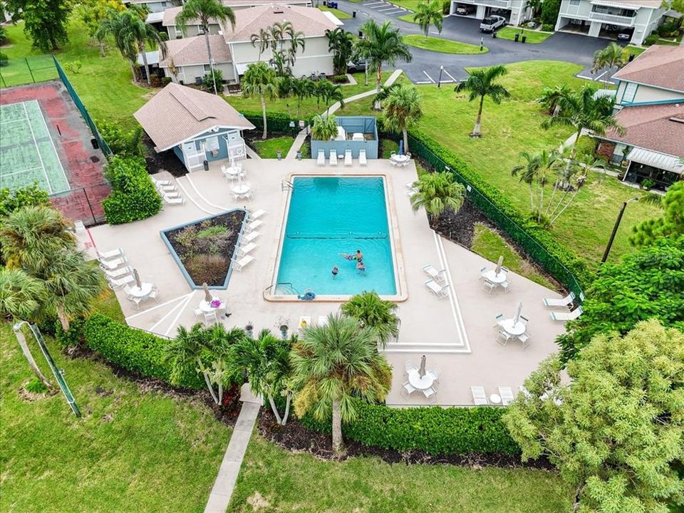 待售: $155,000 (2 贝兹, 1 浴室, 760 平方英尺)