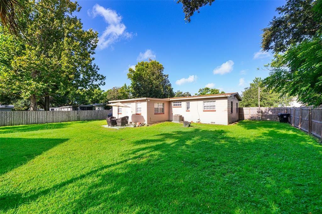 For Rent: $2,700 (3 beds, 2 baths, 1433 Square Feet)