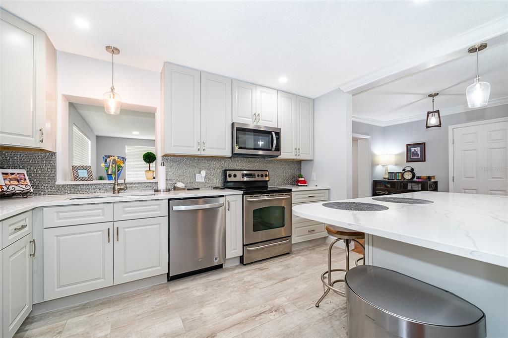 For Rent: $2,700 (3 beds, 2 baths, 1433 Square Feet)