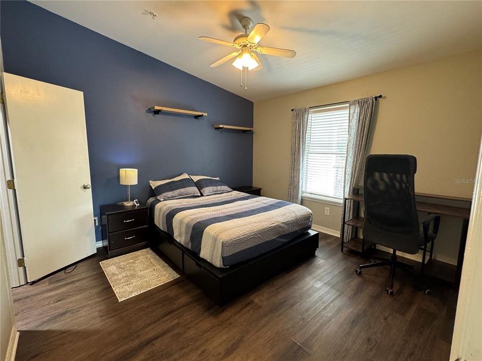 For Sale: $124,500 (1 beds, 1 baths, 635 Square Feet)