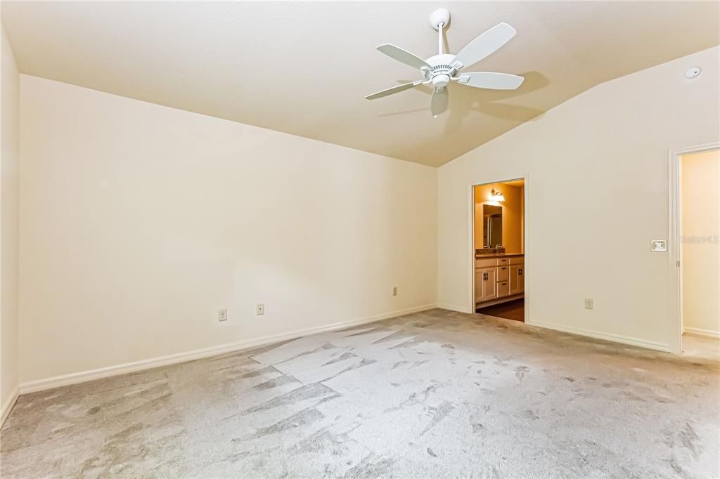 Activo con contrato: $315,000 (2 camas, 2 baños, 1159 Pies cuadrados)