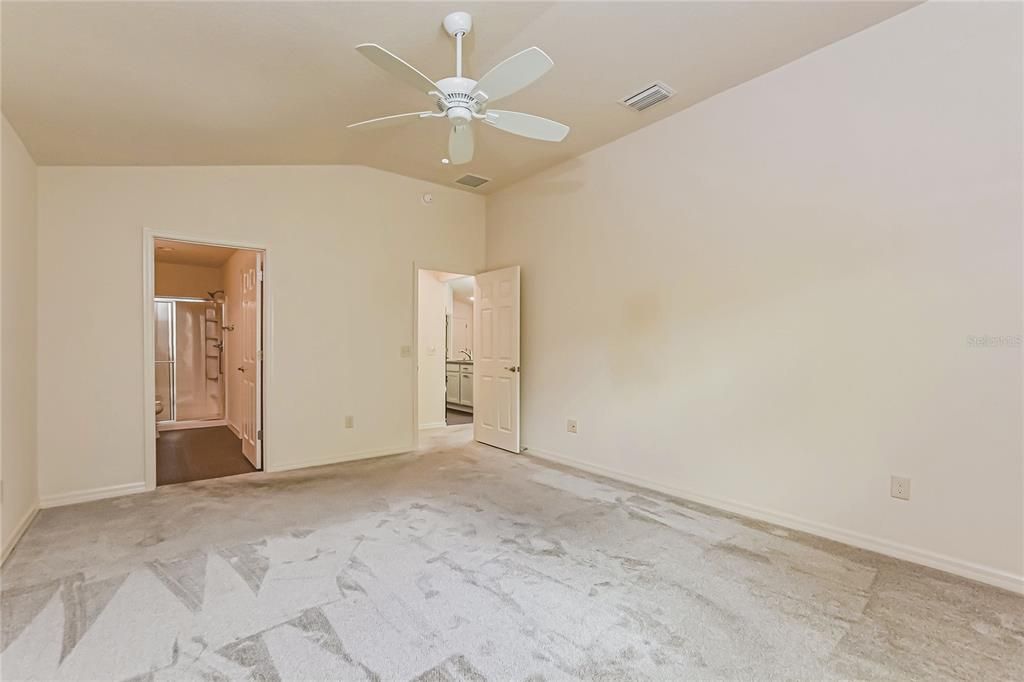 Activo con contrato: $315,000 (2 camas, 2 baños, 1159 Pies cuadrados)