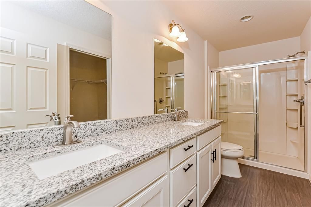 Activo con contrato: $315,000 (2 camas, 2 baños, 1159 Pies cuadrados)