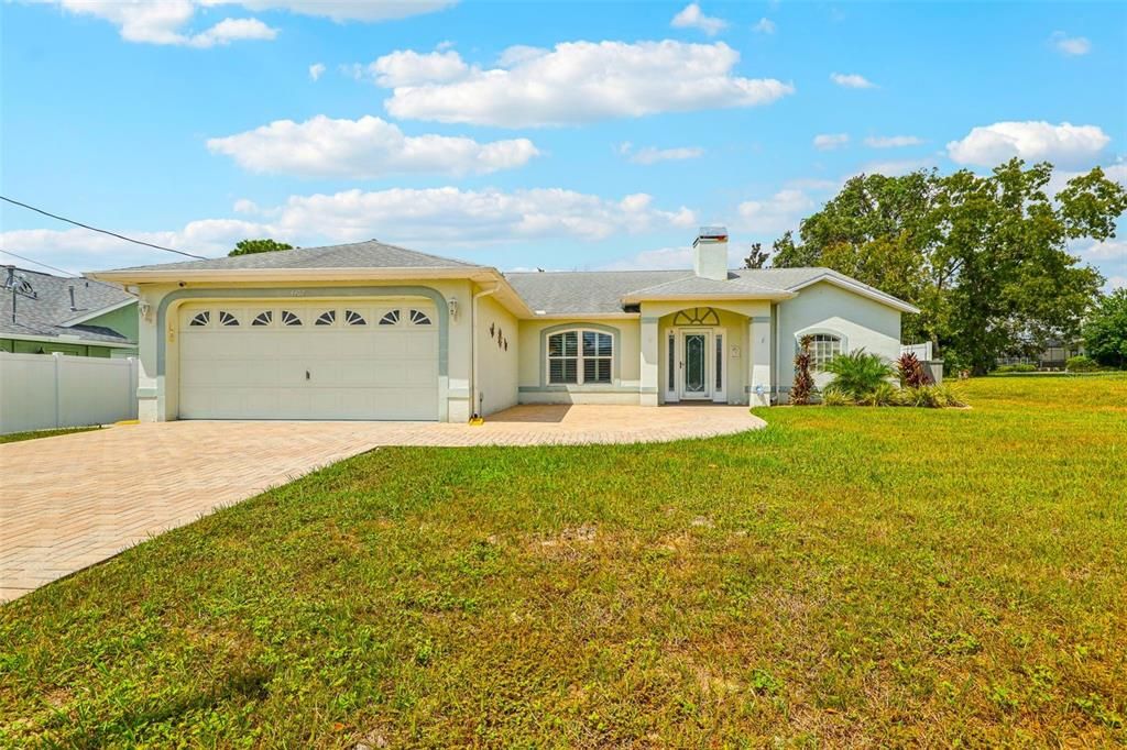 Недавно продано: $340,000 (3 спален, 2 ванн, 1515 Квадратных фут)