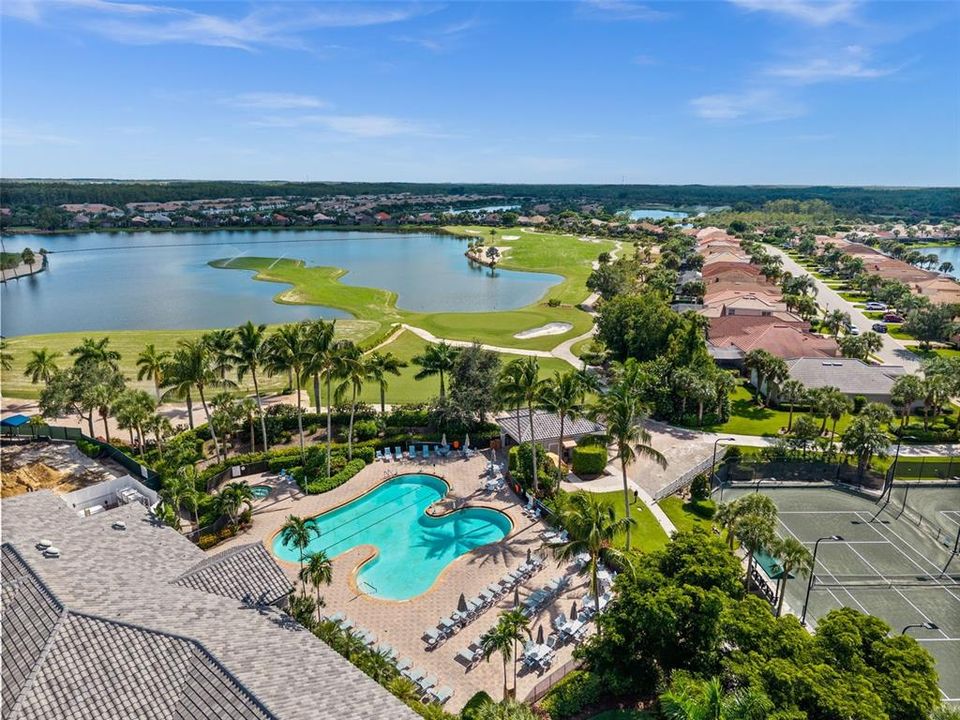 For Sale: $384,900 (2 beds, 2 baths, 1692 Square Feet)