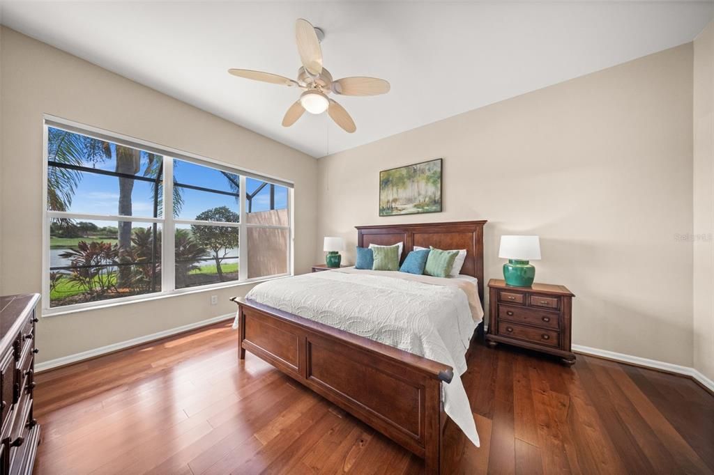 For Sale: $384,900 (2 beds, 2 baths, 1692 Square Feet)