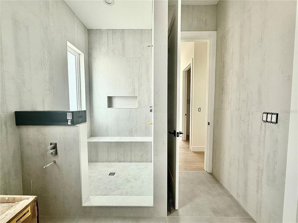 For Sale: $850,000 (4 beds, 3 baths, 2291 Square Feet)