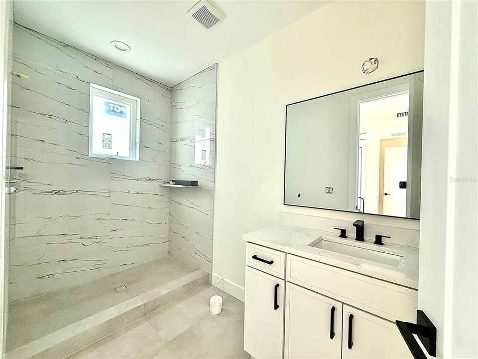 For Sale: $850,000 (4 beds, 3 baths, 2291 Square Feet)