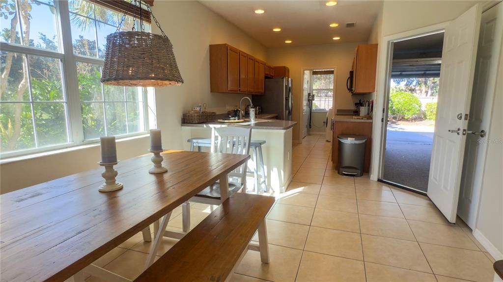 For Rent: $3,800 (3 beds, 2 baths, 1661 Square Feet)