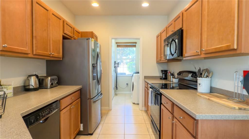 For Rent: $3,800 (3 beds, 2 baths, 1661 Square Feet)