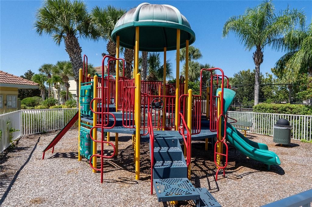 For Rent: $3,800 (3 beds, 2 baths, 1661 Square Feet)