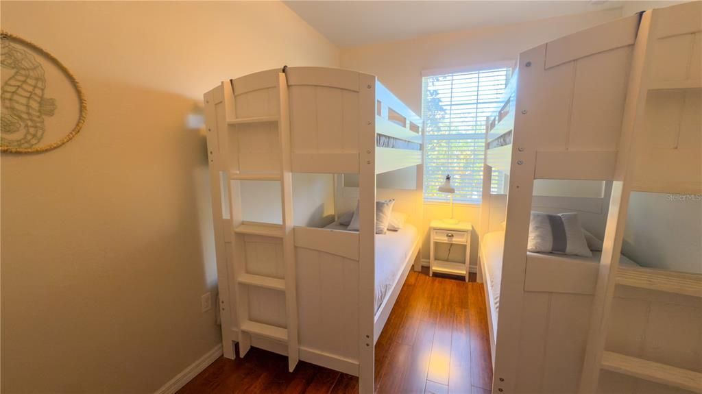 For Rent: $3,800 (3 beds, 2 baths, 1661 Square Feet)