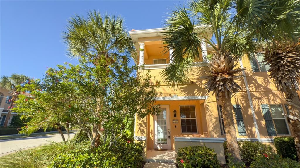 For Rent: $3,800 (3 beds, 2 baths, 1661 Square Feet)