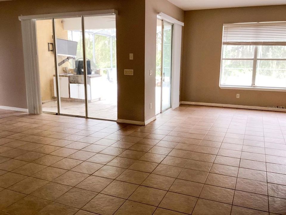 Activo con contrato: $474,900 (5 camas, 5 baños, 3505 Pies cuadrados)