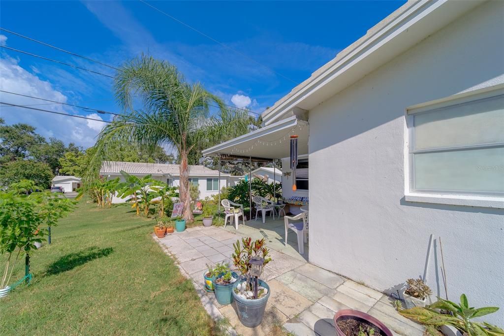 В аренду: $4,500 (2 спален, 2 ванн, 1402 Квадратных фут)