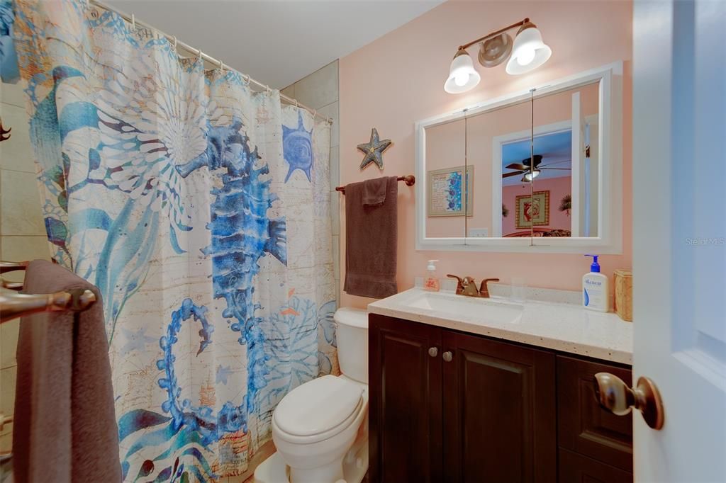 В аренду: $4,500 (2 спален, 2 ванн, 1402 Квадратных фут)