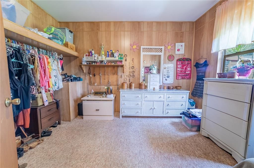 待售: $282,500 (4 贝兹, 3 浴室, 2146 平方英尺)