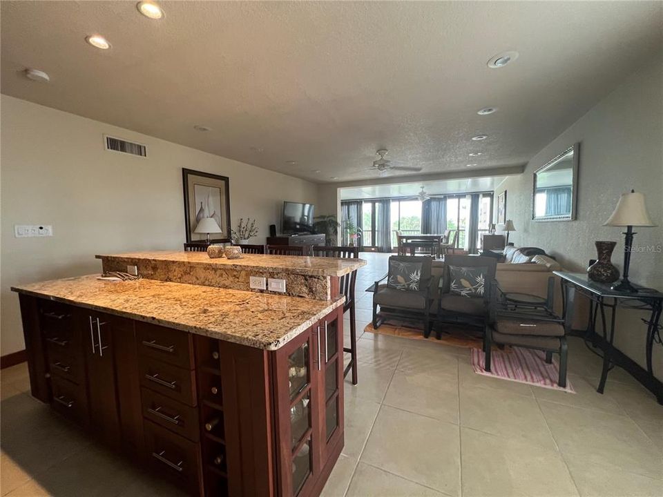 For Rent: $5,250 (2 beds, 2 baths, 1547 Square Feet)