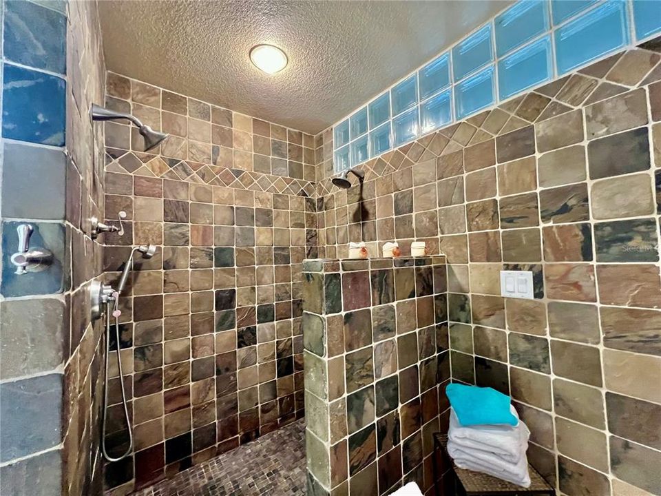 For Rent: $5,250 (2 beds, 2 baths, 1547 Square Feet)