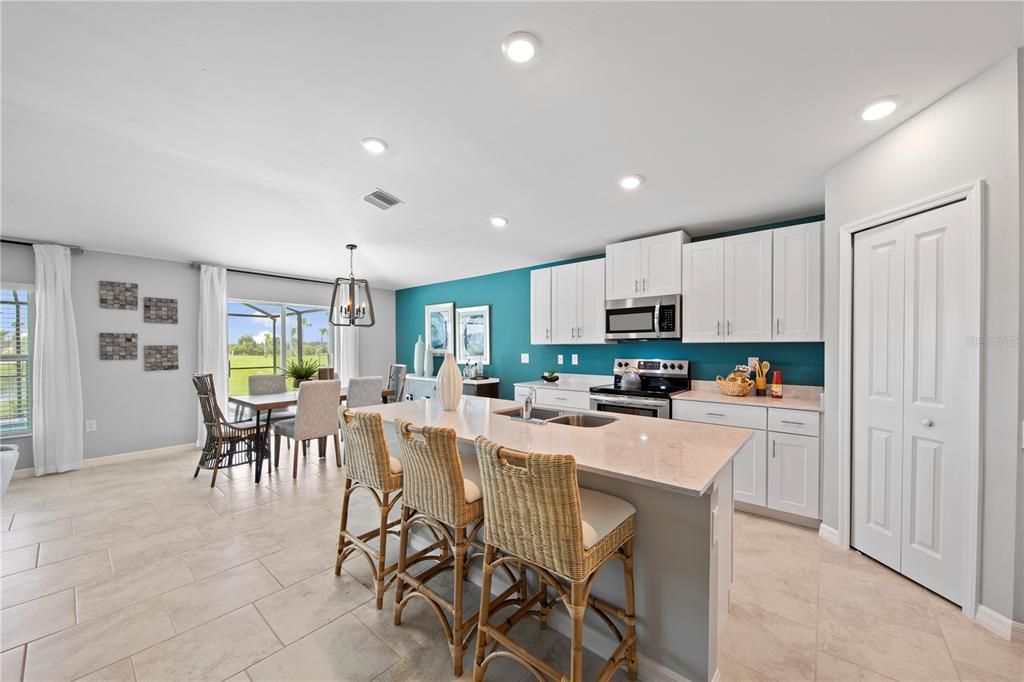 Active With Contract: $329,499 (4 beds, 2 baths, 1941 Square Feet)